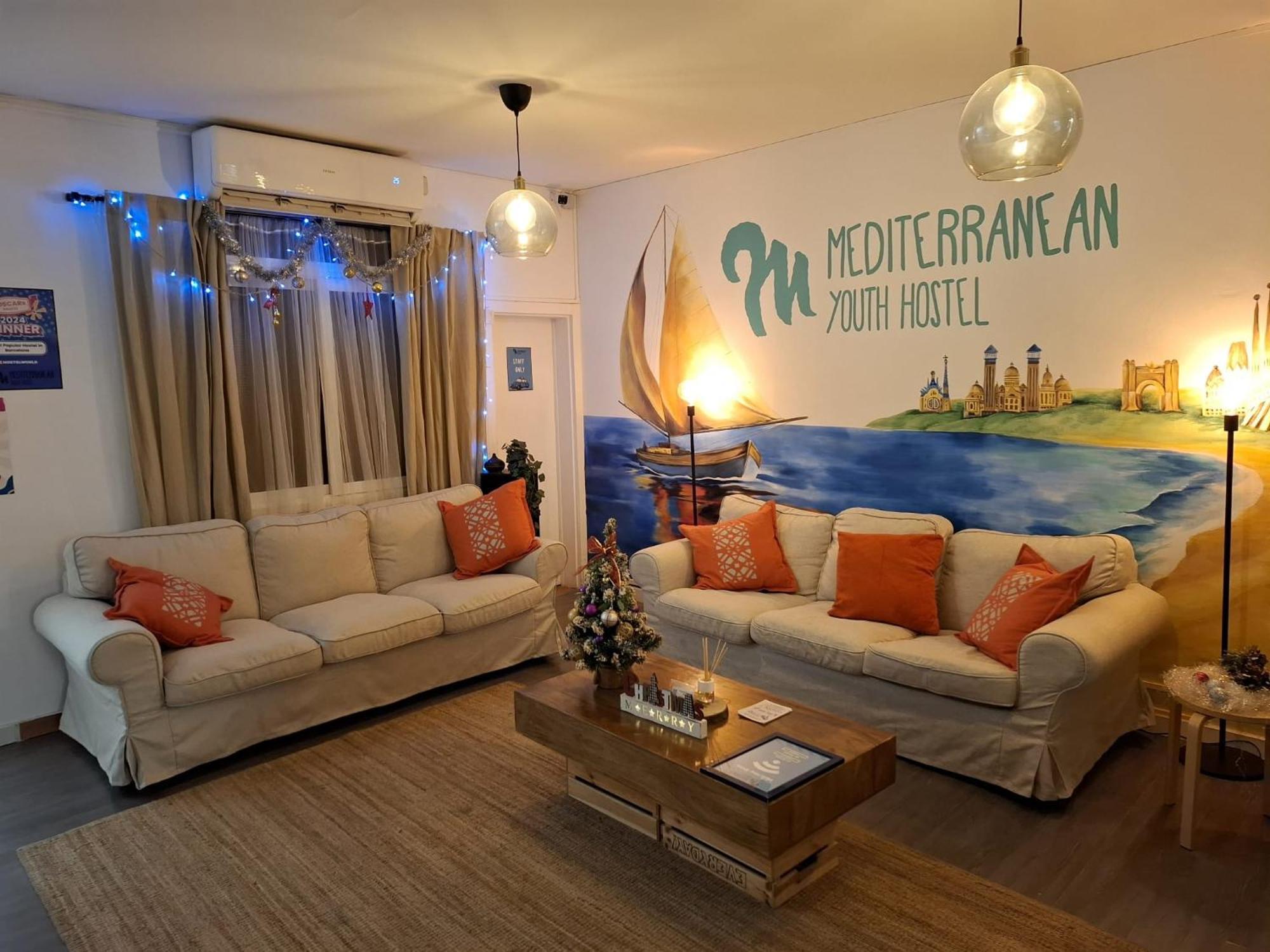 Mediterranean Hostel Барселона Экстерьер фото